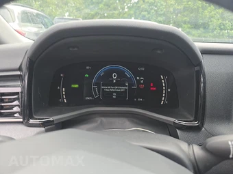 2025 Toyota Camry LE - miniatura 12