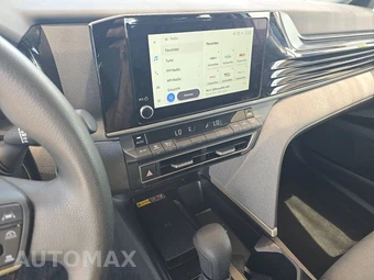 2025 Toyota Camry LE - miniatura 11