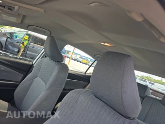 2025 Toyota Camry LE - miniatura 17
