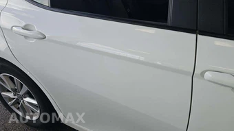 2025 Toyota Camry LE - miniatura 21