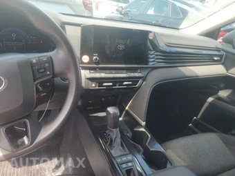 2025 Toyota Camry LE - miniatura 11