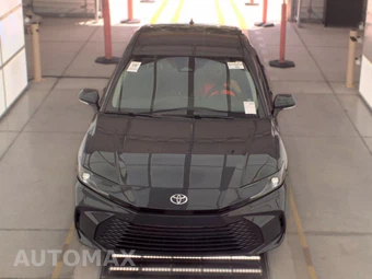 2025 Toyota Camry LE - miniatura 2