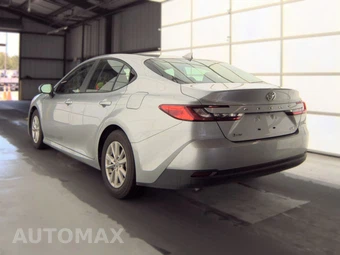 2025 Toyota Camry LE - miniatura 6