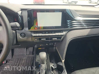 2025 Toyota Camry LE - miniatura 11
