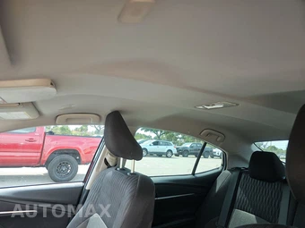 2025 Toyota Camry LE - miniatura 18