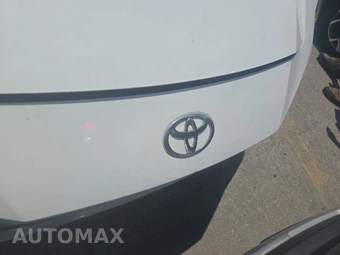 2025 Toyota Camry LE - miniatura 15