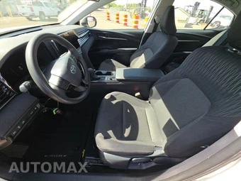 2025 Toyota Camry LE - miniatura 13