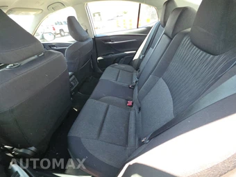 2025 Toyota Camry LE - miniatura 19