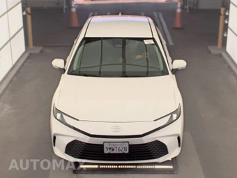 2025 Toyota Camry LE - miniatura 2