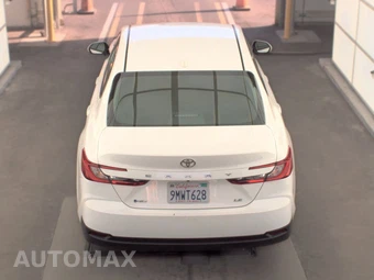 2025 Toyota Camry LE - miniatura 6