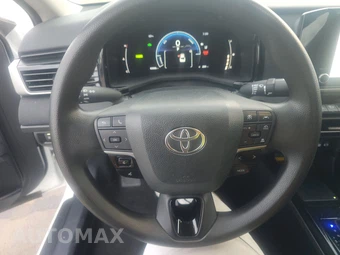 2025 Toyota Camry LE - miniatura 10