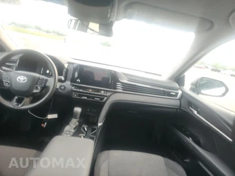 2025 Toyota Camry LE - miniatura 11