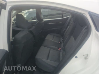 2025 Toyota Camry LE - miniatura 13