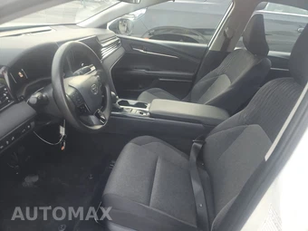 2025 Toyota Camry LE - miniatura 7