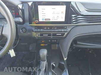 2025 Toyota Camry LE - miniatura 11
