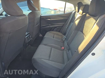 2025 Toyota Camry LE - miniatura 13