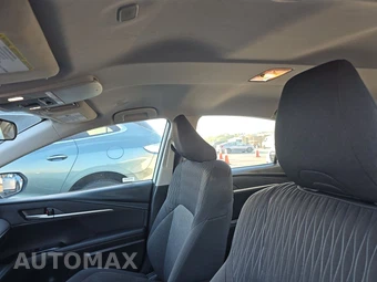 2025 Toyota Camry LE - miniatura 18