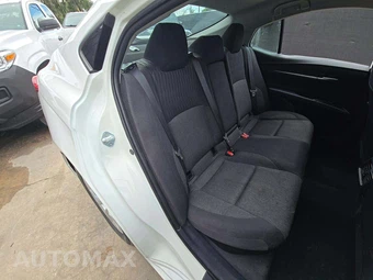 2025 Toyota Camry LE - miniatura 16