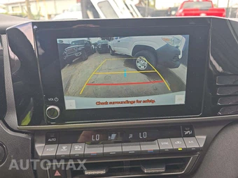 2025 Toyota Camry LE - miniatura 23