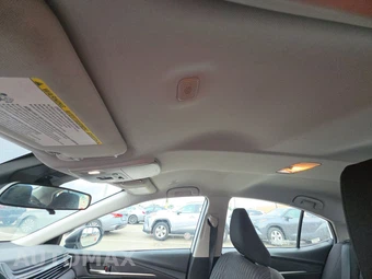 2025 Toyota Camry LE - miniatura 18