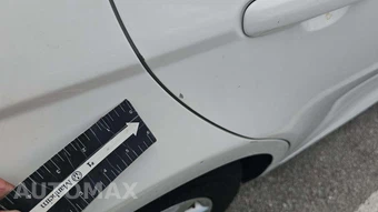 2025 Toyota Camry LE - miniatura 23