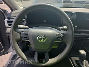 2025 Toyota Camry LE - miniatura 16