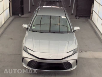 2025 Toyota Camry LE - miniatura 2