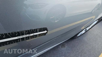 2025 Toyota Camry LE - miniatura 27