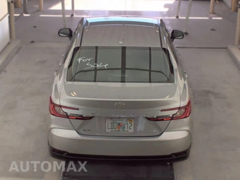2025 Toyota Camry LE - miniatura 6