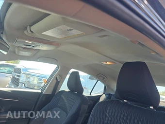 2025 Toyota Camry LE - miniatura 14