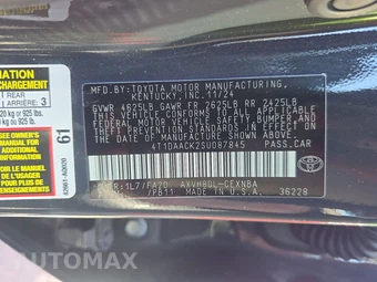 2025 Toyota Camry LE - miniatura 15