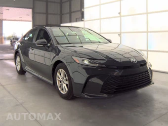 2025 Toyota Camry LE - miniatura 3
