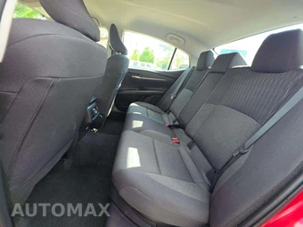 2025 Toyota Camry LE - miniatura 10