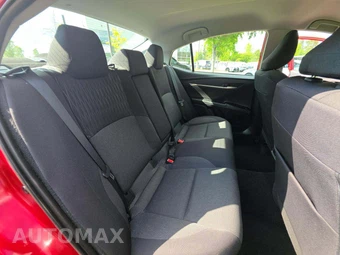 2025 Toyota Camry LE - miniatura 13