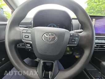 2025 Toyota Camry LE - miniatura 30