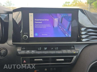 2025 Toyota Camry LE - miniatura 7