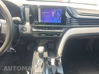 2025 Toyota Camry LE - miniatura 11