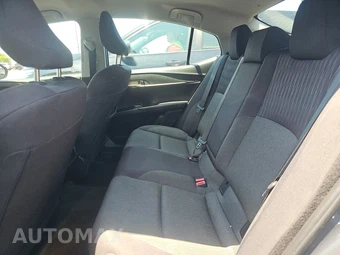 2025 Toyota Camry LE - miniatura 13