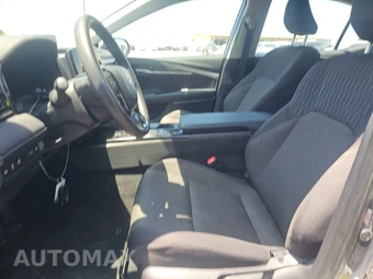 2025 Toyota Camry LE - miniatura 7