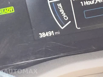2025 Toyota Camry LE - miniatura 12