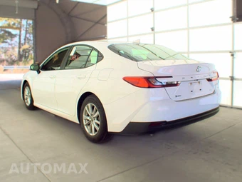 2025 Toyota Camry LE - miniatura 6