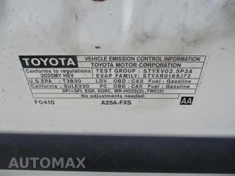 2025 Toyota Camry LE - miniatura 17