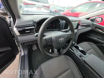 2025 Toyota Camry LE - miniatura 11