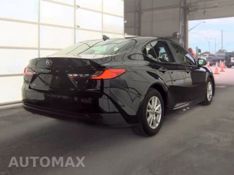 2025 Toyota Camry LE - miniatura 4