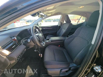 2025 Toyota Camry LE - miniatura 7