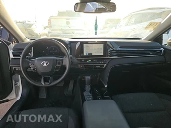 2025 Toyota Camry LE - miniatura 17