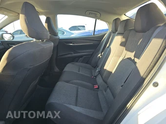 2025 Toyota Camry LE - miniatura 19