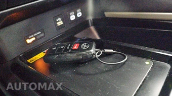 2025 Toyota Camry LE - miniatura 24