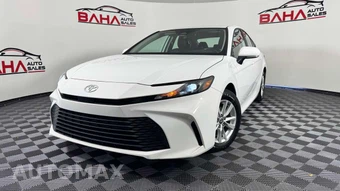 2025 Toyota Camry LE - miniatura 2