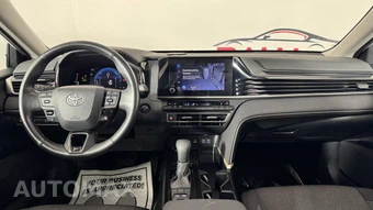 2025 Toyota Camry LE - miniatura 32